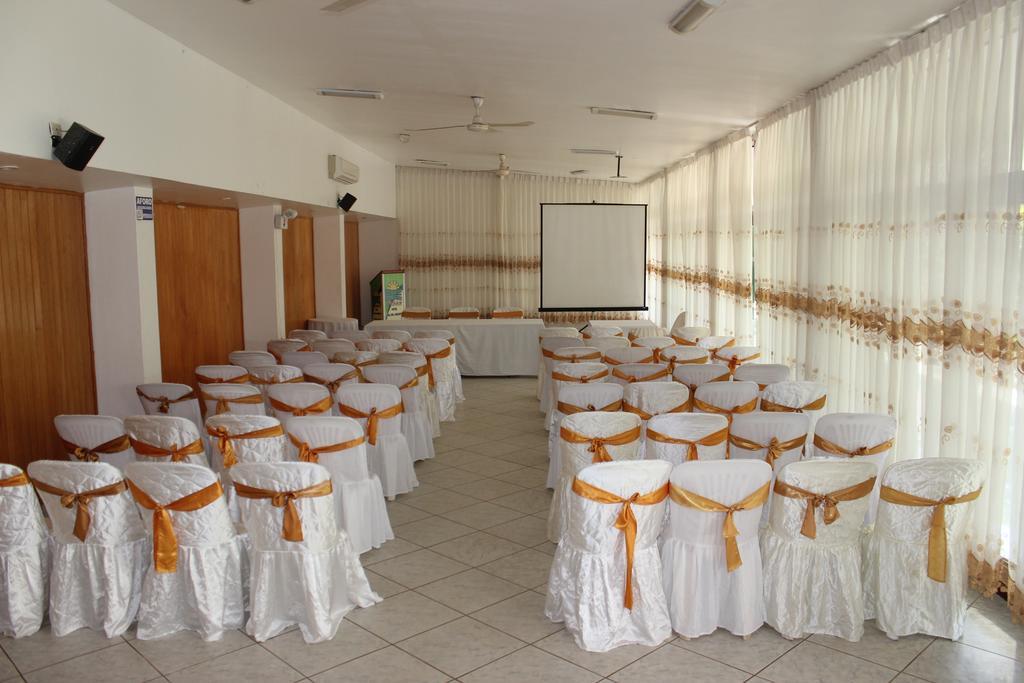 Hotel Sol Del Oriente Pucallpa Buitenkant foto